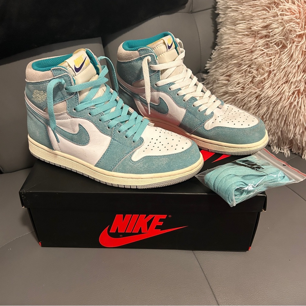 Air Jordan 1 Retro High OG 'Turbo Green'